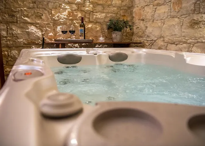 Apanemia Jaktstuga *